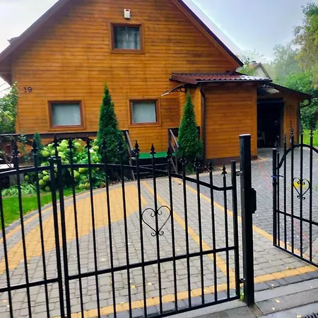 Drewniany W Otominie * Otomin