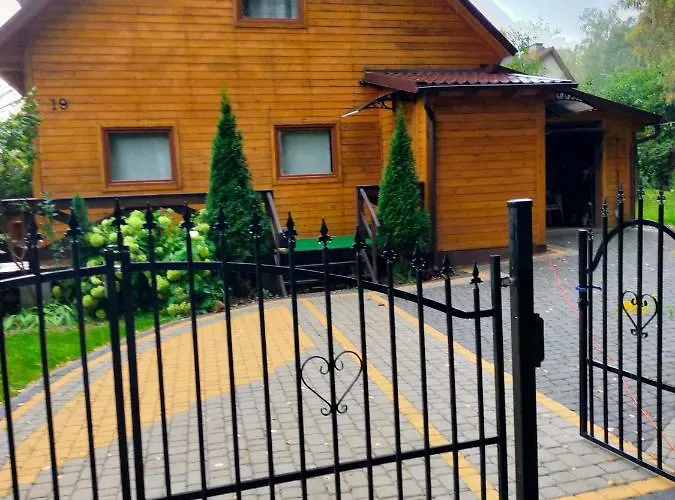 Drewniany W Otominie * Otomin