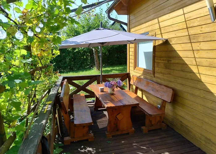 Drewniany W Otominie Alpesi faház Otomin